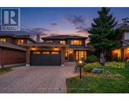 11 WYCLIFFE STREET, Ottawa, Ontario
