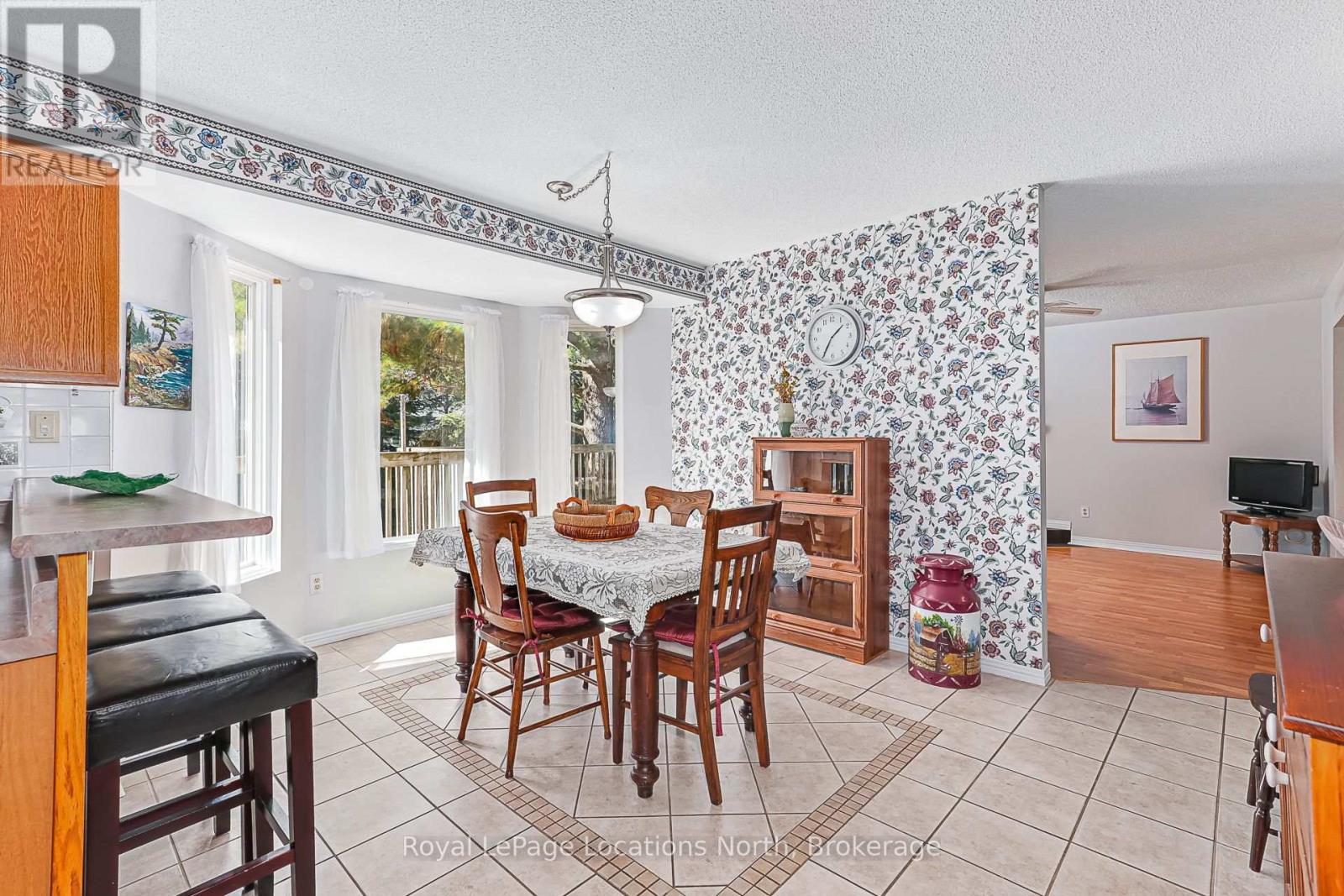 162 Christopher Avenue, Wasaga Beach, Ontario L9Z 1S4 - Photo 10 - S13874928