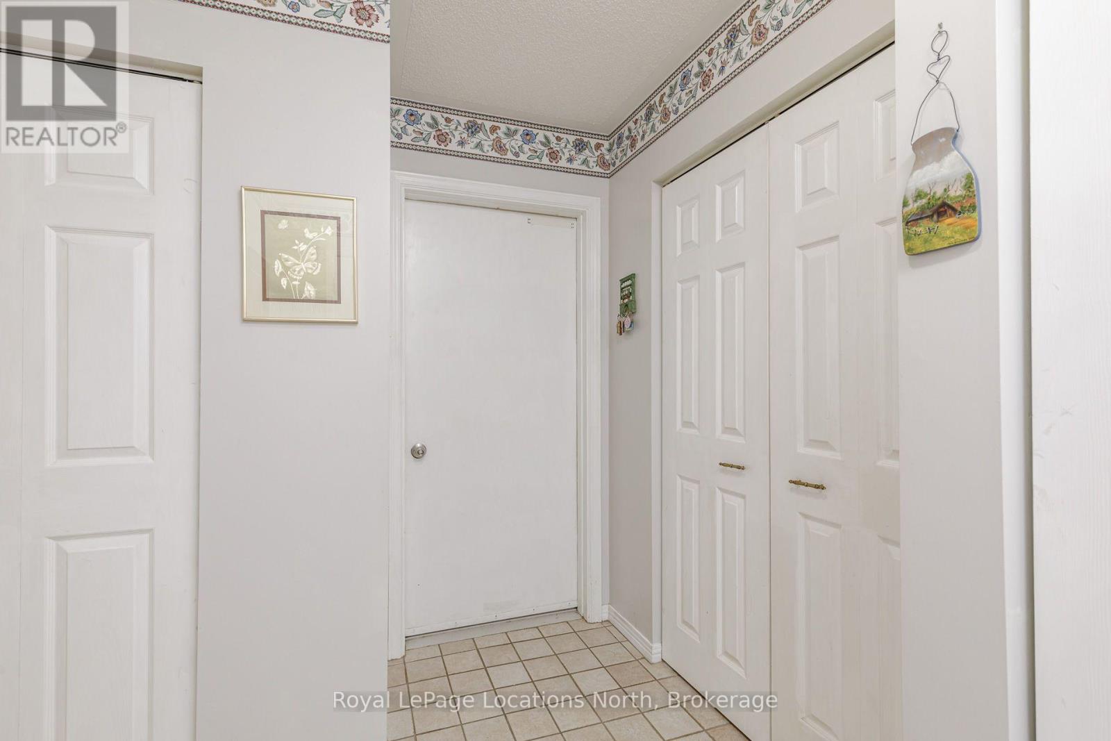 162 Christopher Avenue, Wasaga Beach, Ontario L9Z 1S4 - Photo 18 - S13874928