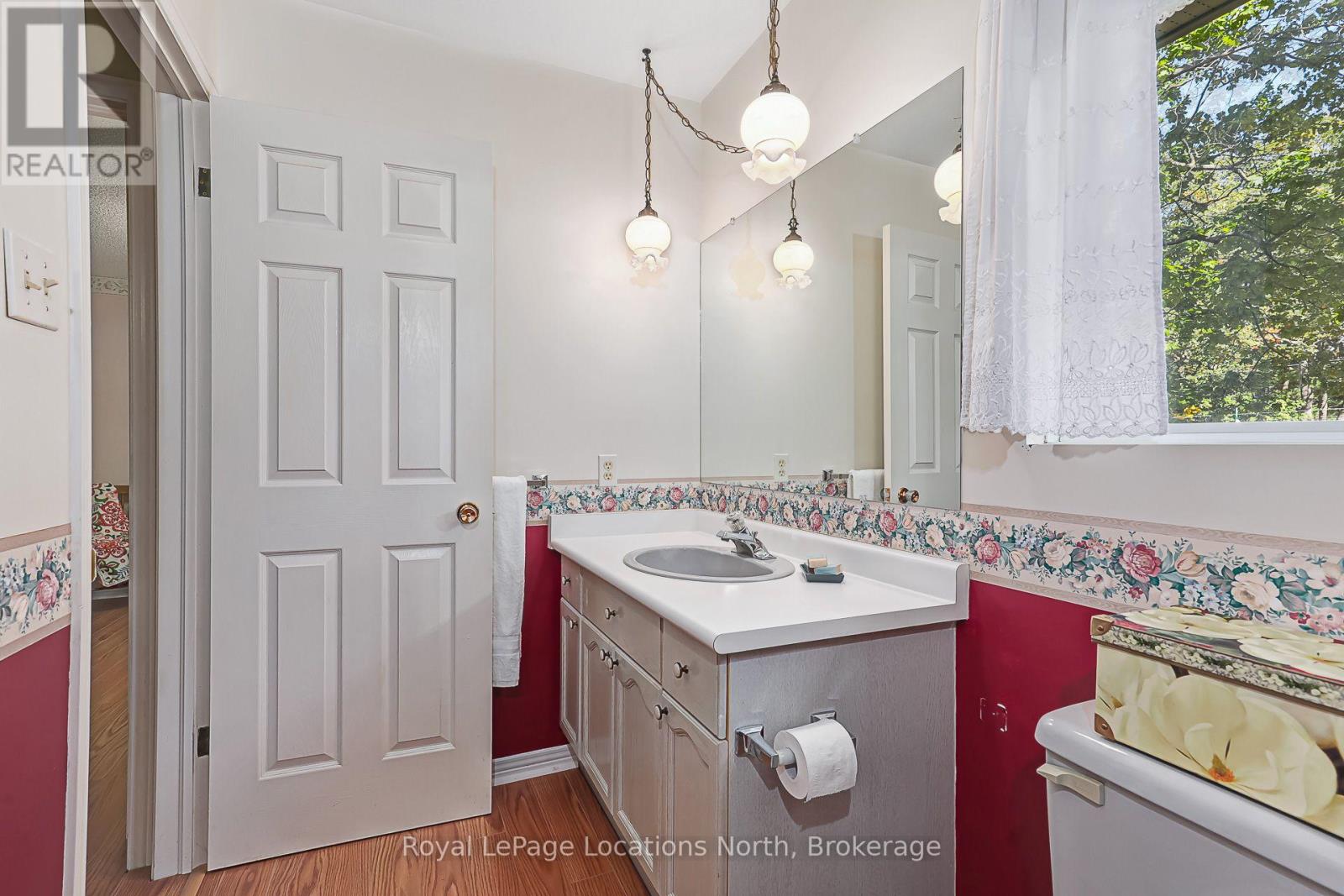 162 Christopher Avenue, Wasaga Beach, Ontario L9Z 1S4 - Photo 27 - S13874928