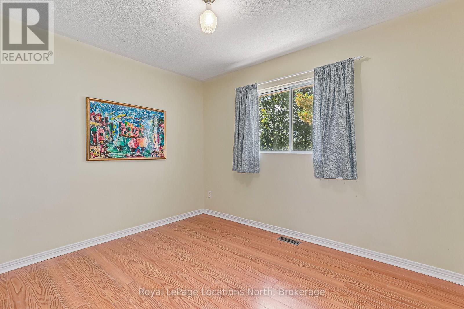 162 Christopher Avenue, Wasaga Beach, Ontario L9Z 1S4 - Photo 28 - S13874928