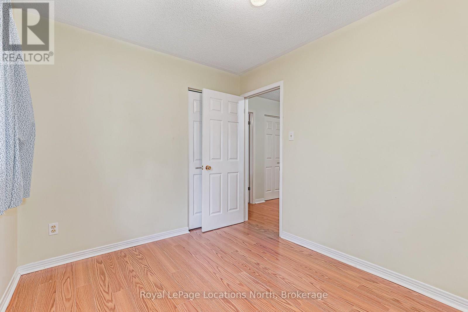 162 Christopher Avenue, Wasaga Beach, Ontario L9Z 1S4 - Photo 29 - S13874928