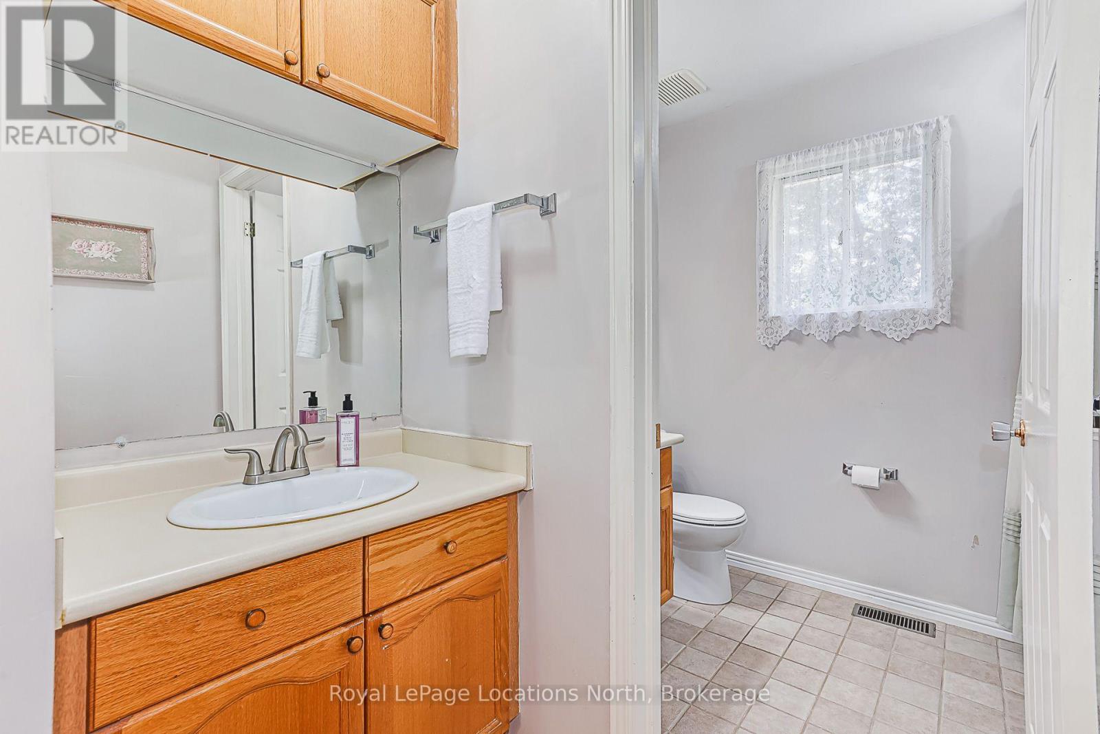 162 Christopher Avenue, Wasaga Beach, Ontario L9Z 1S4 - Photo 32 - S13874928