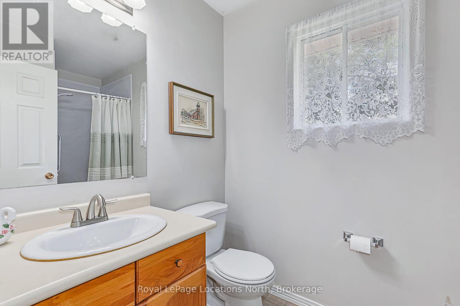 162 Christopher Avenue, Wasaga Beach, Ontario L9Z 1S4 - Photo 33 - S13874928