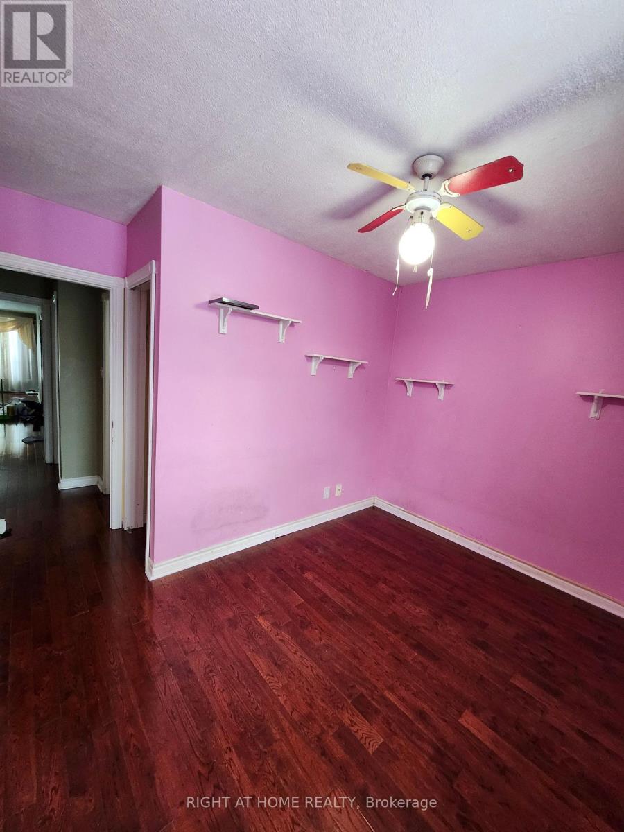 52 Bakerton Drive, Toronto (Woburn), Ontario  M1J 2T5 - Photo 7 - E13874842