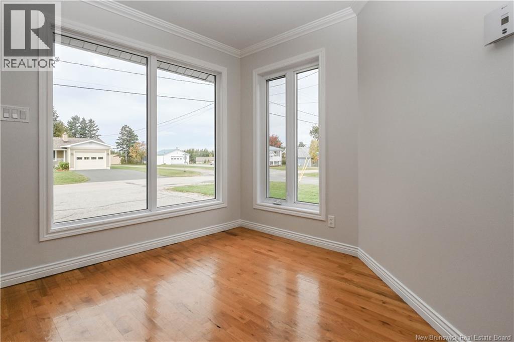 25 Rue Du Voilier, Caraquet, New Brunswick  E1W 1A4 - Photo 12 - NB145861