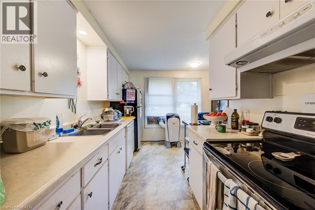 428b Dunvegan Drive, Waterloo, Ontario  N2K 2C7 - Photo 8 - 40867541