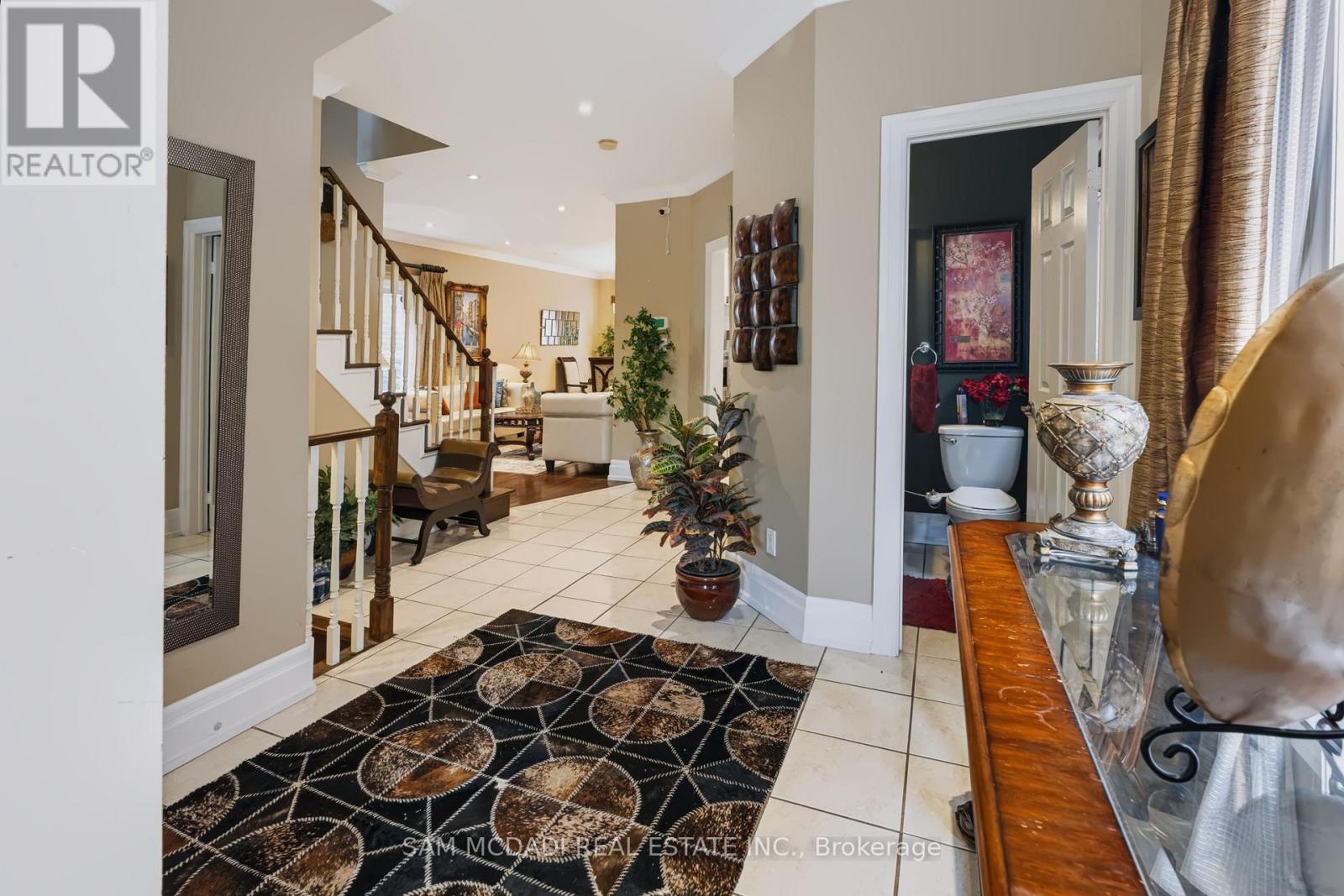 7562 Magistrate Terrace, Mississauga, Ontario  L5W 1L3 - Photo 3 - W13874830