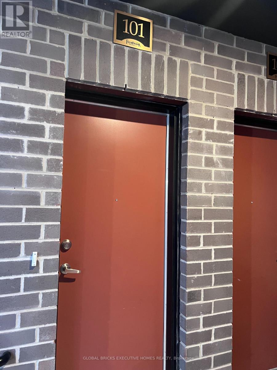 101 - 1573 Rose Way, Milton, Ontario  L9E 1N4 - Photo 6 - W13874844