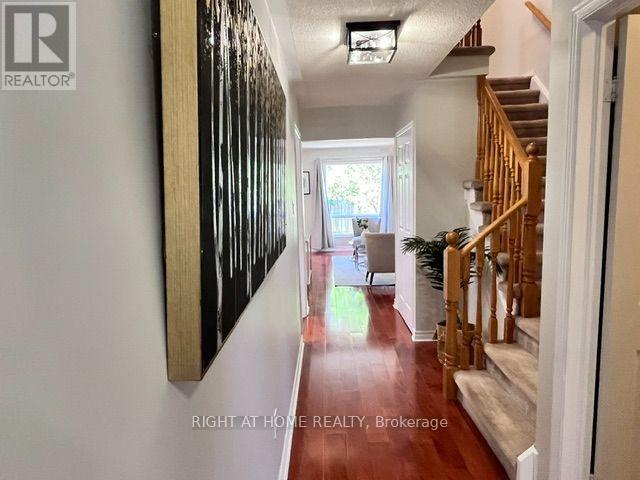 2081 Golden Orchard Trail Trail, Oakville, Ontario  L6M 3W8 - Photo 2 - W13874864