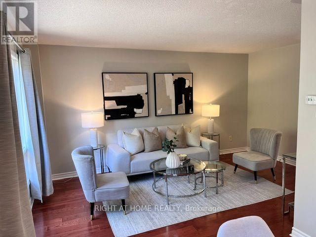 2081 Golden Orchard Trail Trail, Oakville, Ontario  L6M 3W8 - Photo 3 - W13874864
