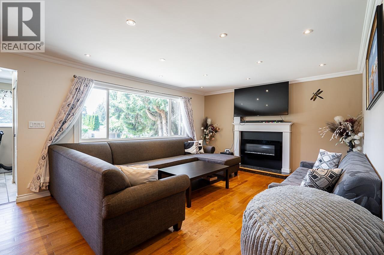 12214 211 Street, Maple Ridge, British Columbia  V2X 8C9 - Photo 7 - R3171681