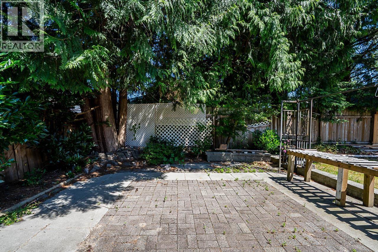 12214 211 Street, Maple Ridge, British Columbia  V2X 8C9 - Photo 36 - R3171681