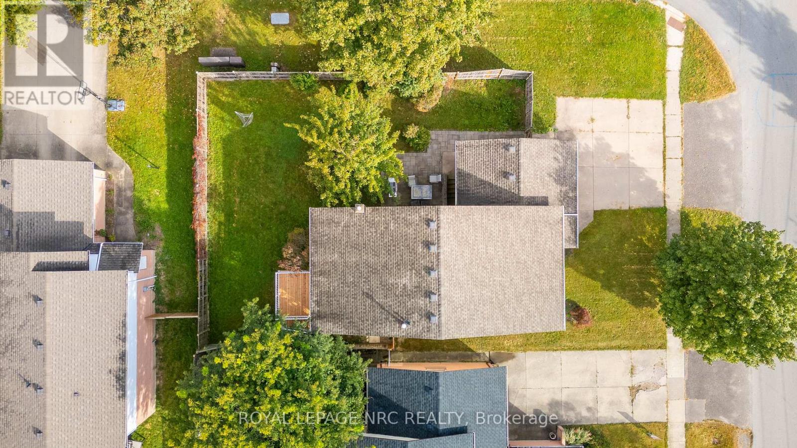 32 Crestcombe Road, St. Catharines (Ridley), Ontario  L2S 2J4 - Photo 3 - X13874966