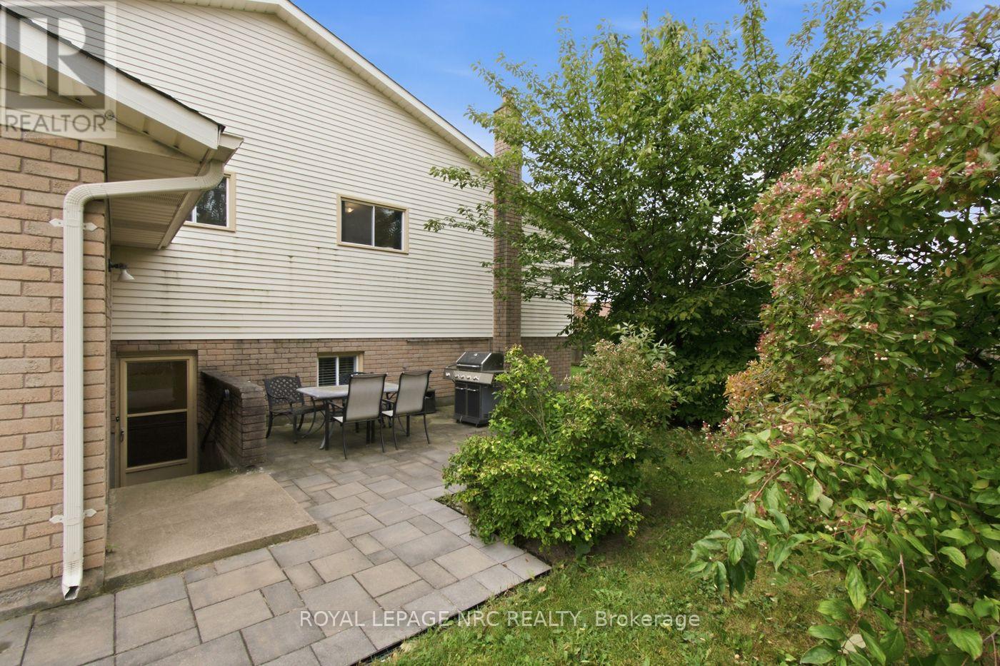 32 Crestcombe Road, St. Catharines (Ridley), Ontario  L2S 2J4 - Photo 33 - X13874966