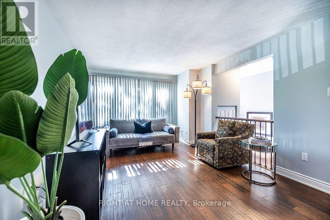5 - 765 Oklahoma Drive, Pickering, Ontario  L1W 3C9 - Photo 8 - E13874974