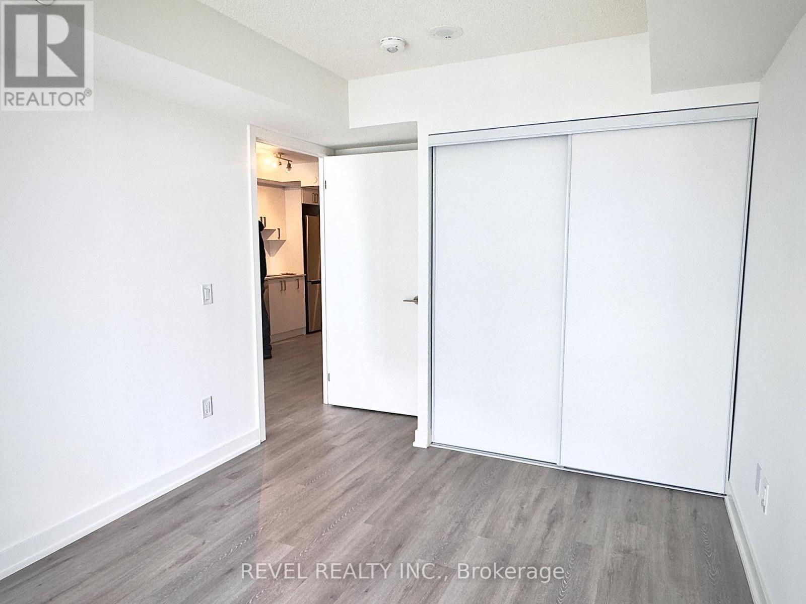1409 - 1010 Sandy Beach Road S, Pickering, Ontario  L1W 3V9 - Photo 9 - E13874998