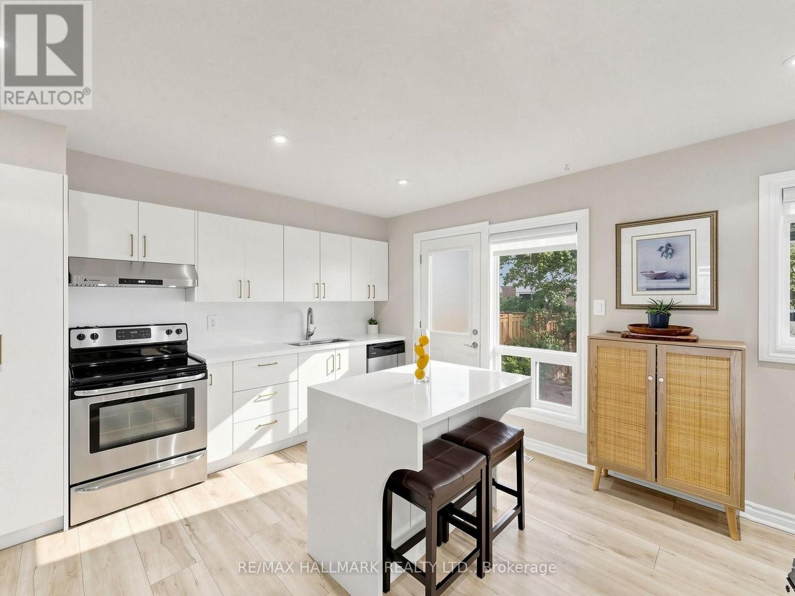 13 - 282 Royal Orchard Boulevard, Markham, Ontario  L3T 3E7 - Photo 10 - N13874956