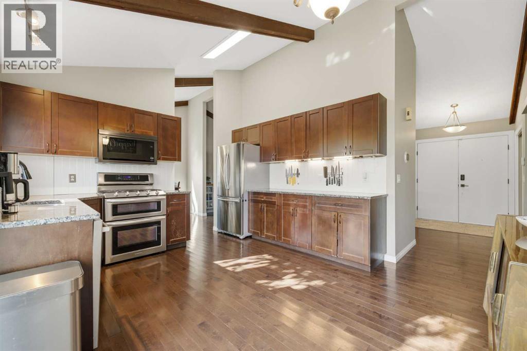 367 Norseman Road NW, Calgary, Alberta  T2K 5N8 - Photo 11 - A2349742