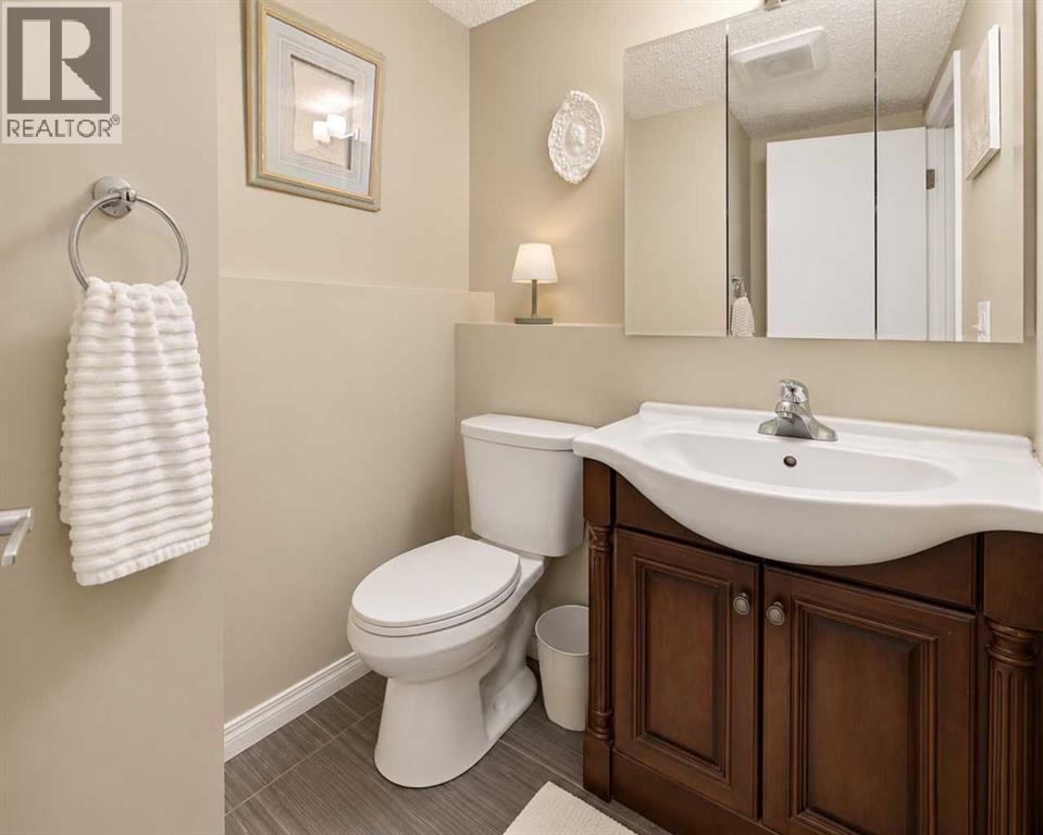 367 Norseman Road NW, Calgary, Alberta  T2K 5N8 - Photo 39 - A2349742