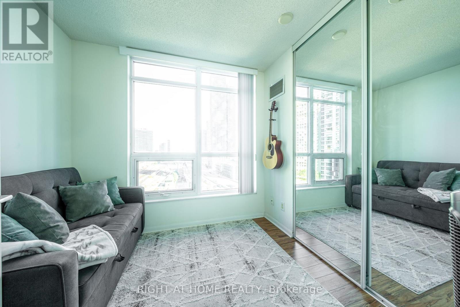 1405 - 18 Yonge Street, Toronto, Ontario  M5E 1Z8 - Photo 19 - C13849664