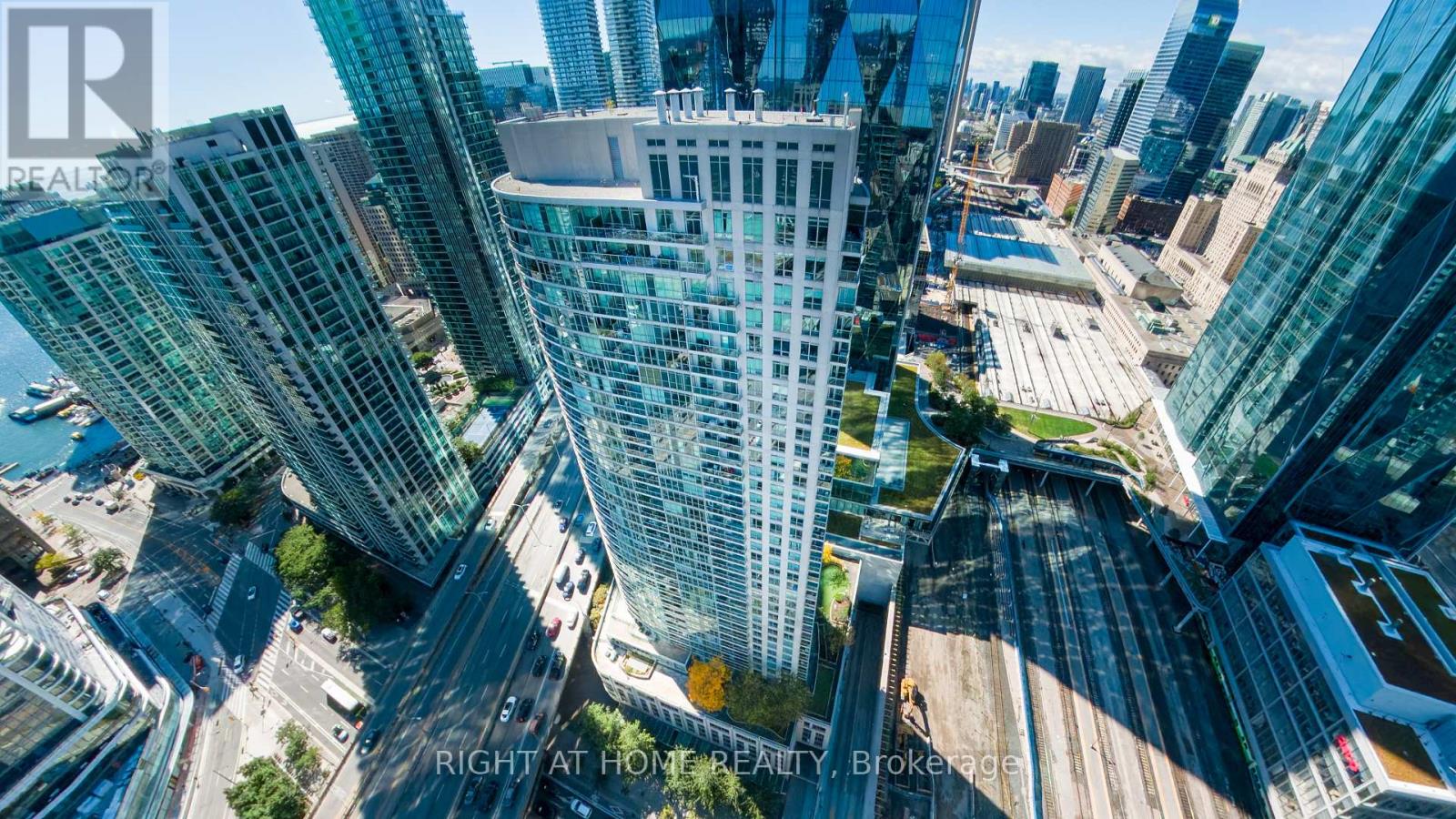 1405 - 18 Yonge Street, Toronto, Ontario  M5E 1Z8 - Photo 25 - C13849664