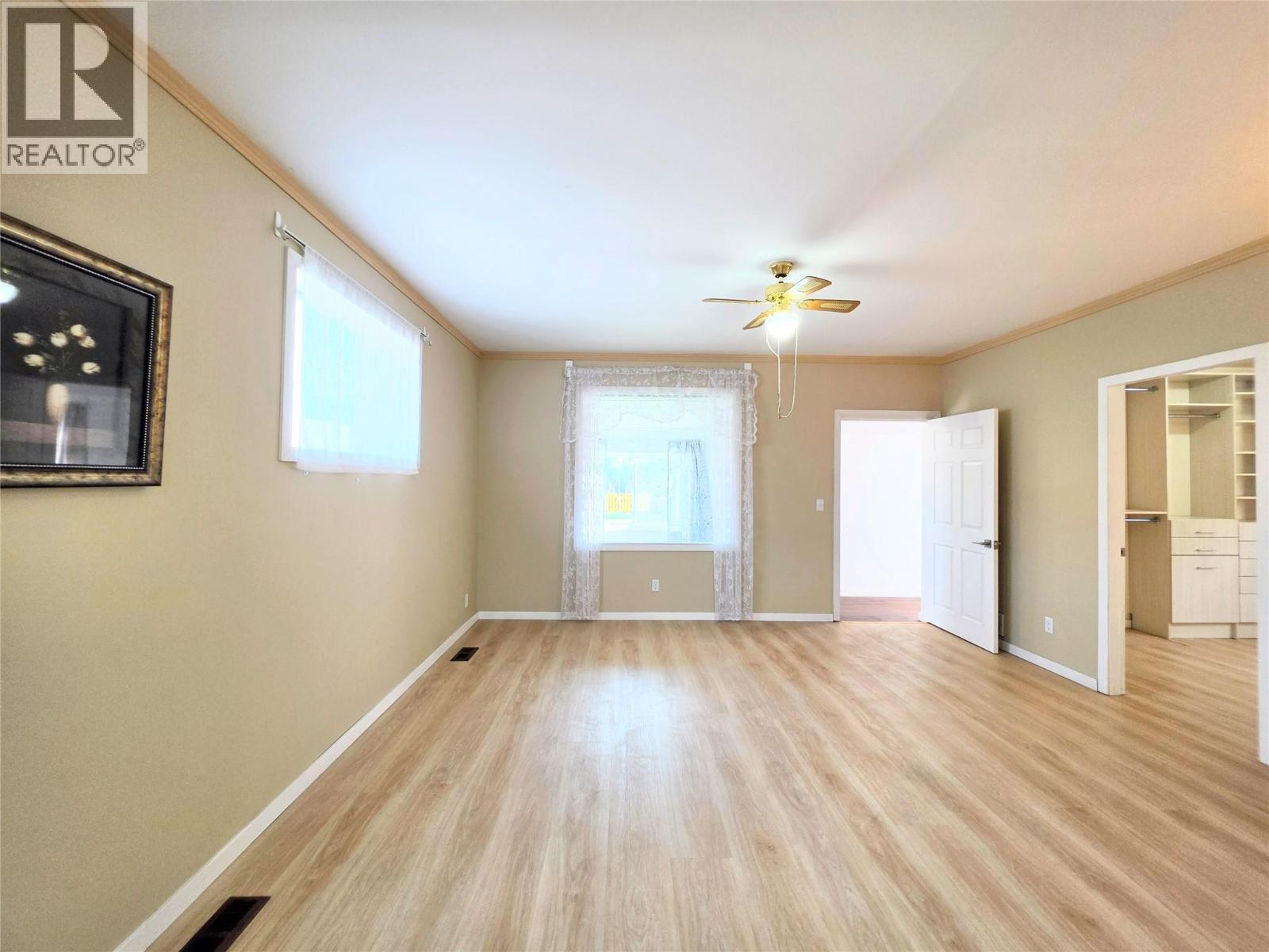 101 6th Avenue S, Cranbrook, British Columbia  V1C 2H5 - Photo 11 - 10402881