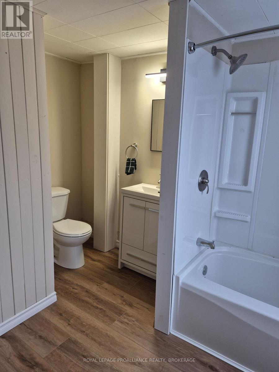 7 Dales Avenue, Brockville, Ontario  K6V 5G9 - Photo 9 - X13875014