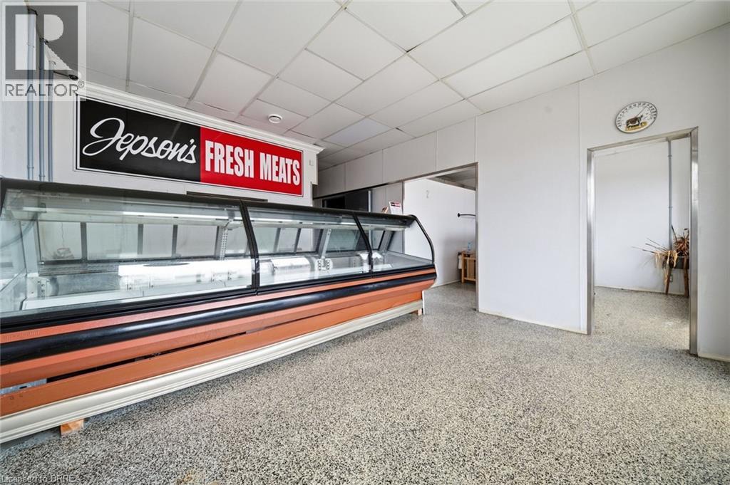 35 Main Street N, Hagersville, Ontario  N0A 1H0 - Photo 4 - 40861004
