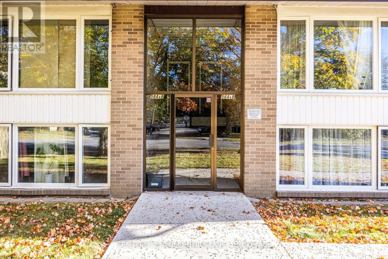 A - 58 Isabella Street, Brampton, Ontario  L6X 1R1 - Photo 3 - W13859062