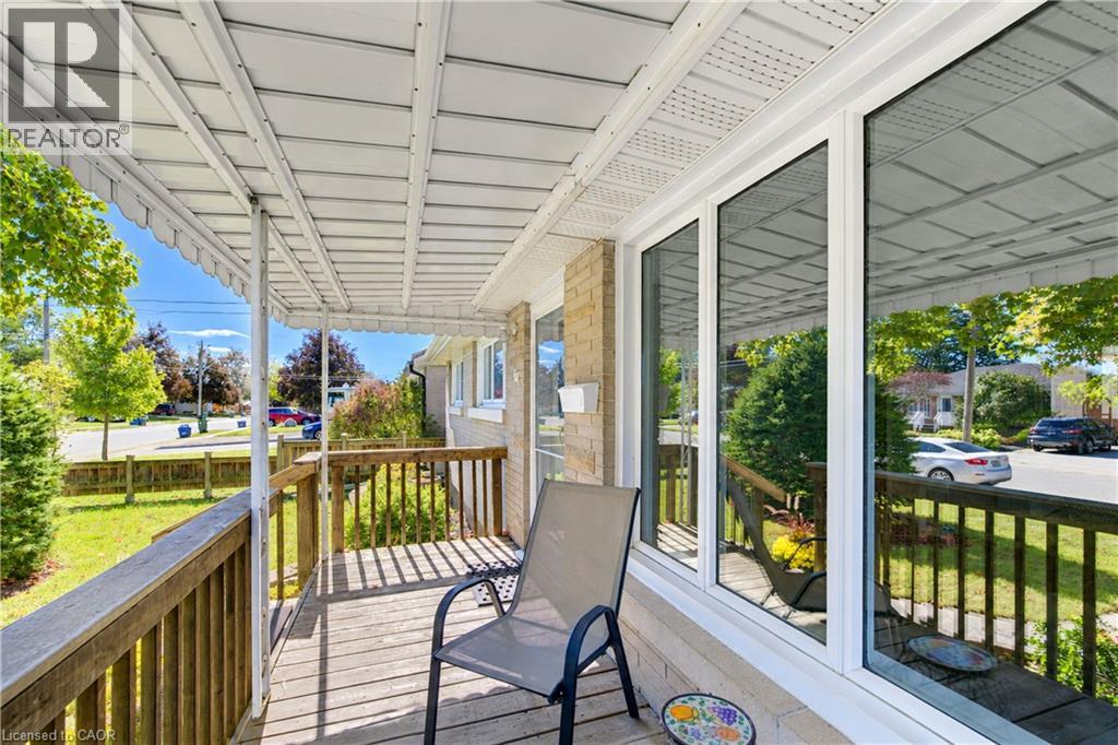 64 Lowrey Avenue S, Cambridge, Ontario  N1R 4Z8 - Photo 4 - 40869659