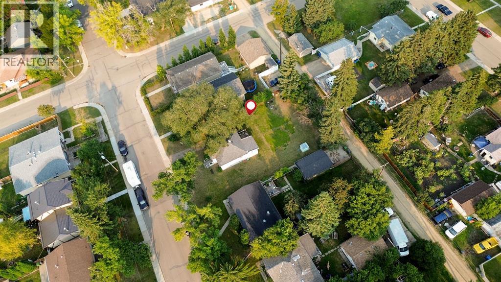 3830 46 Street