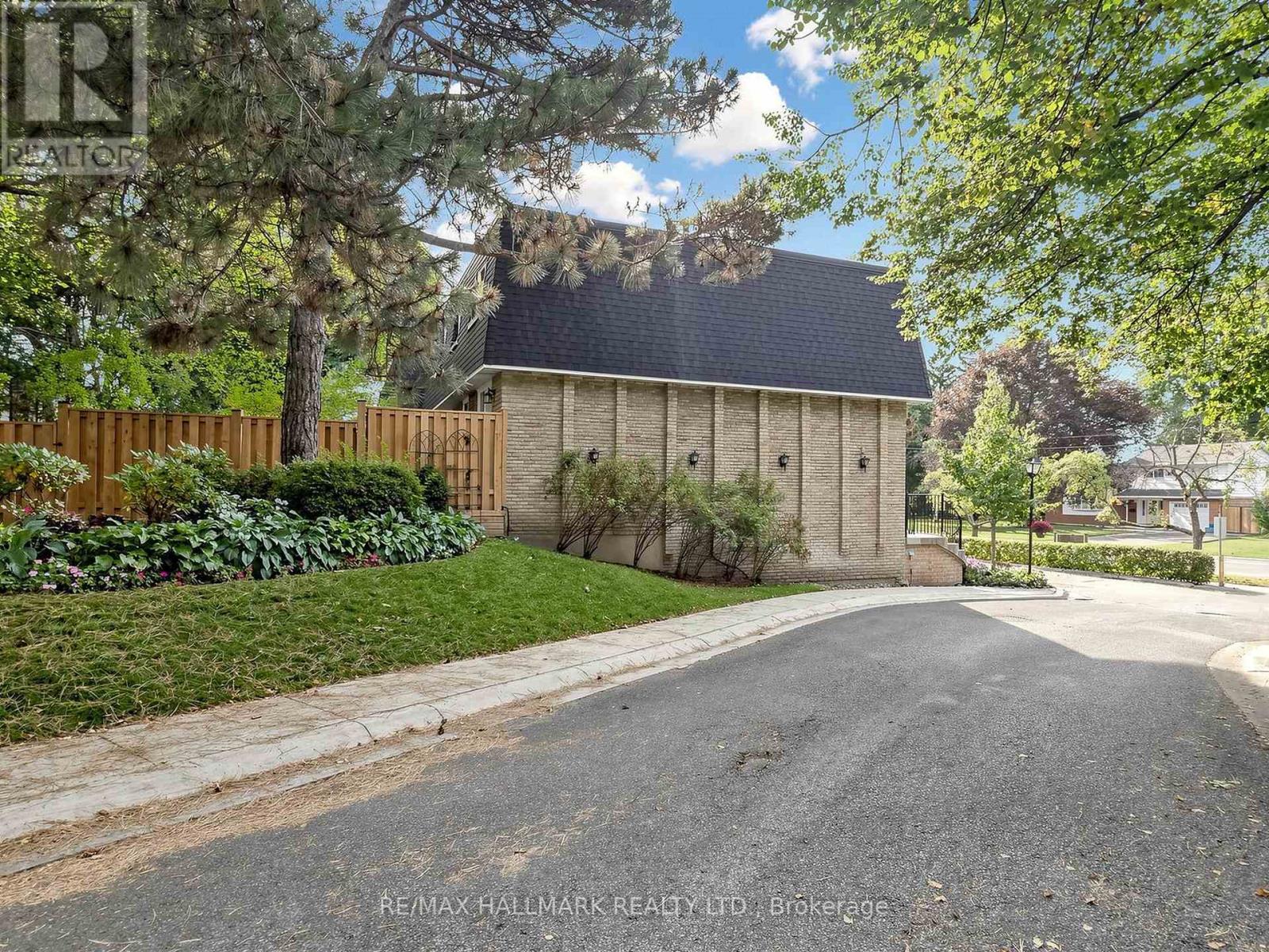 13 - 282 Royal Orchard Boulevard, Markham, Ontario  L3T 3E7 - Photo 44 - N13874956