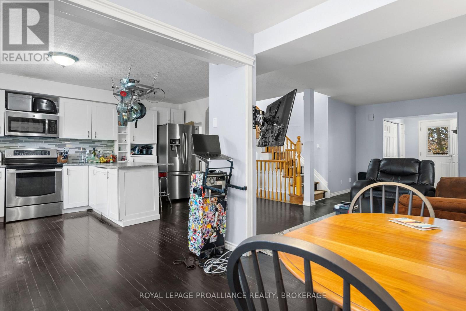 392 Davis Drive, Kingston, Ontario  K7M 8L9 - Photo 8 - X13875046
