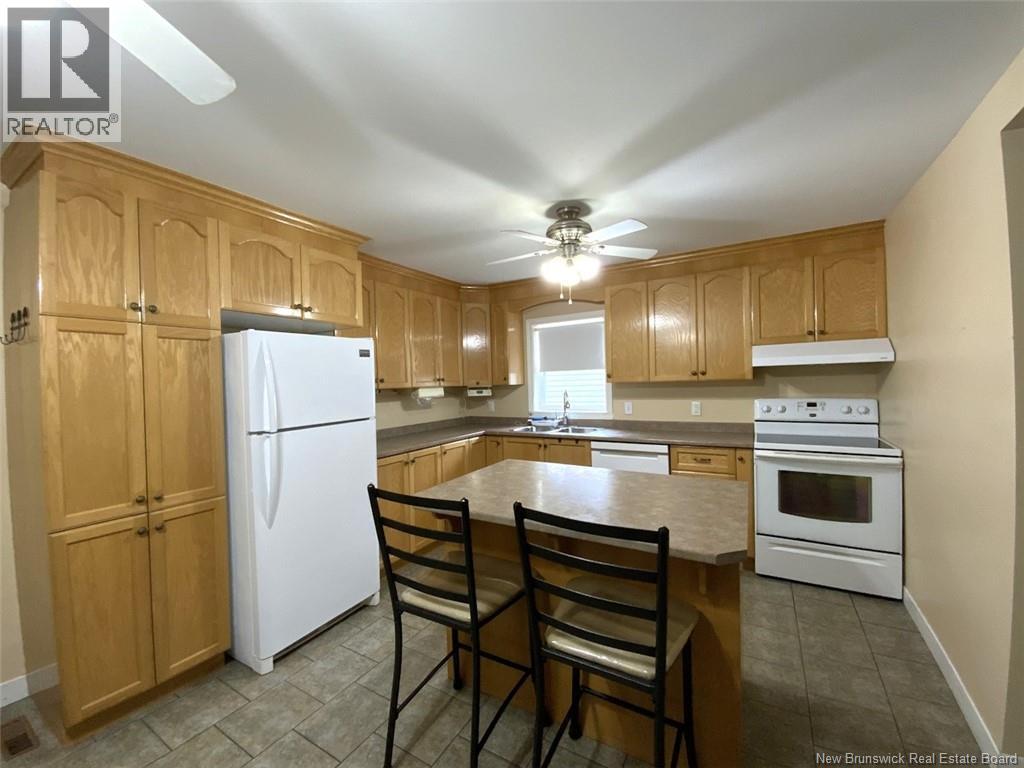 64 Veniot Street, Edmundston, New Brunswick  E3V 1L4 - Photo 3 - NB149319