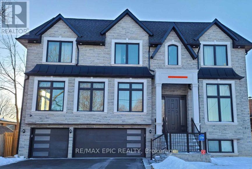 36 SUSSEX AVENUE, Richmond Hill, Ontario