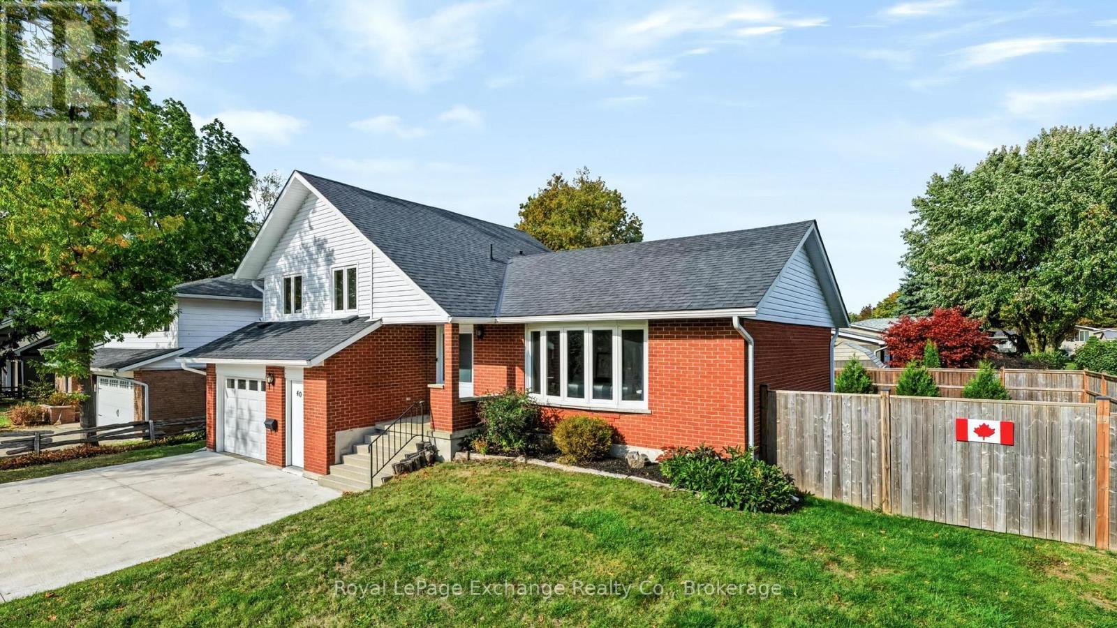 40 Golf Links Road, Kincardine, Ontario N2Z 1L1 - Photo 2 - X13875212