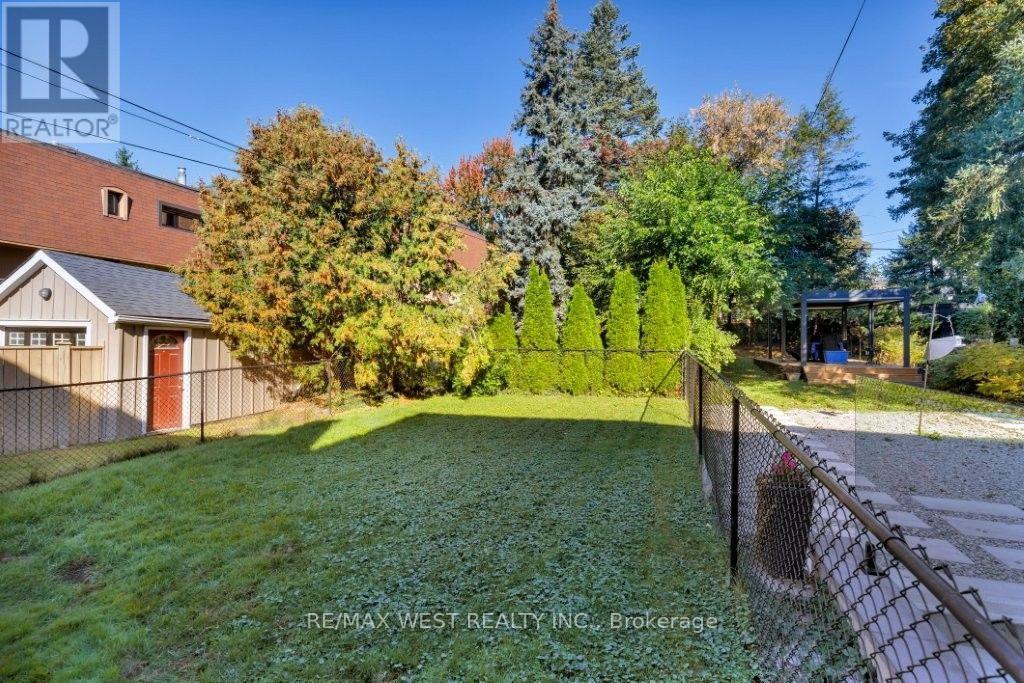 256 Erskine Avenue, Toronto (Mount Pleasant East), Ontario  M4P 1Z4 - Photo 15 - C13875188
