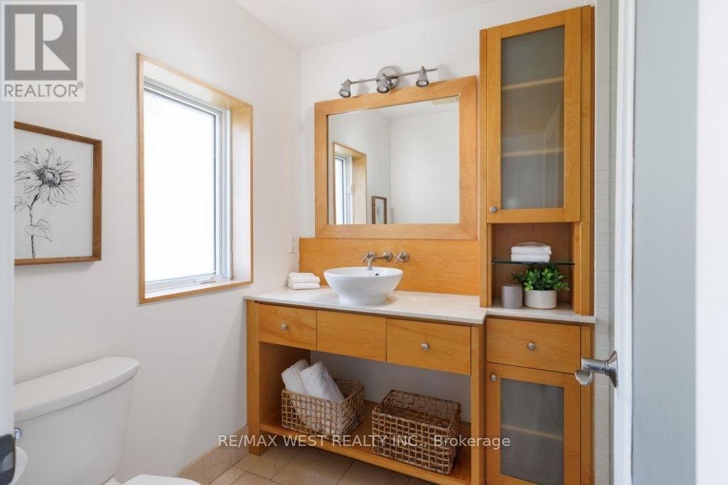 256 Erskine Avenue, Toronto (Mount Pleasant East), Ontario  M4P 1Z4 - Photo 19 - C13875188
