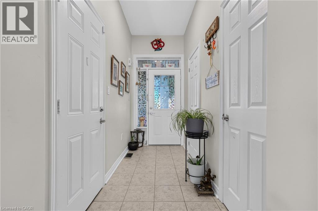 10 Maplerun Street, Caledon, Ontario  L7C 3P9 - Photo 8 - 40868911