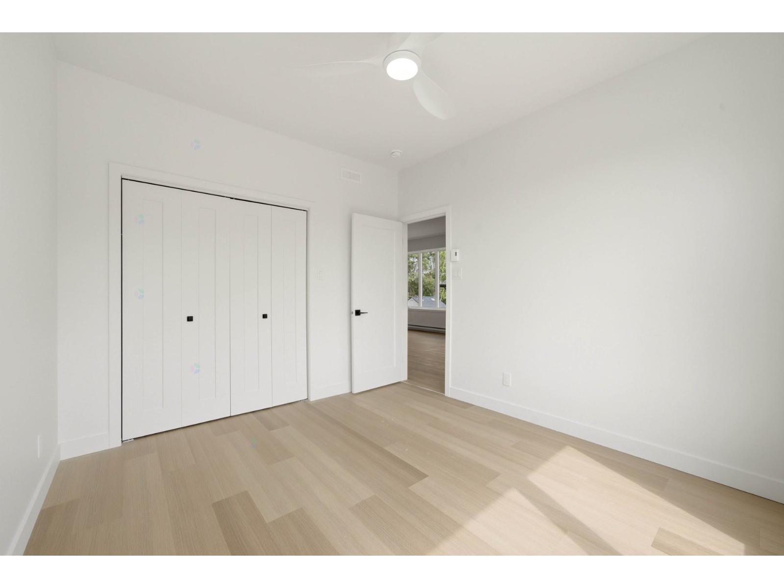 1505 Rue Bernier Acton Vale Quebec Canada J0H1A0 5