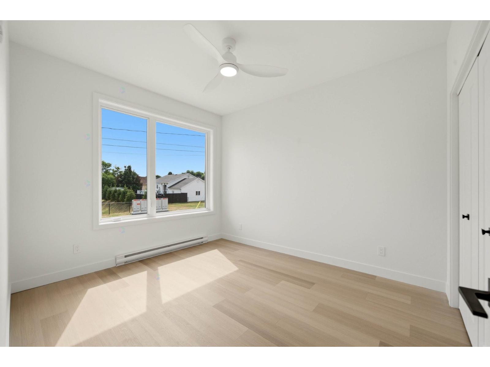 1505 Rue Bernier Acton Vale Quebec Canada J0H1A0 3