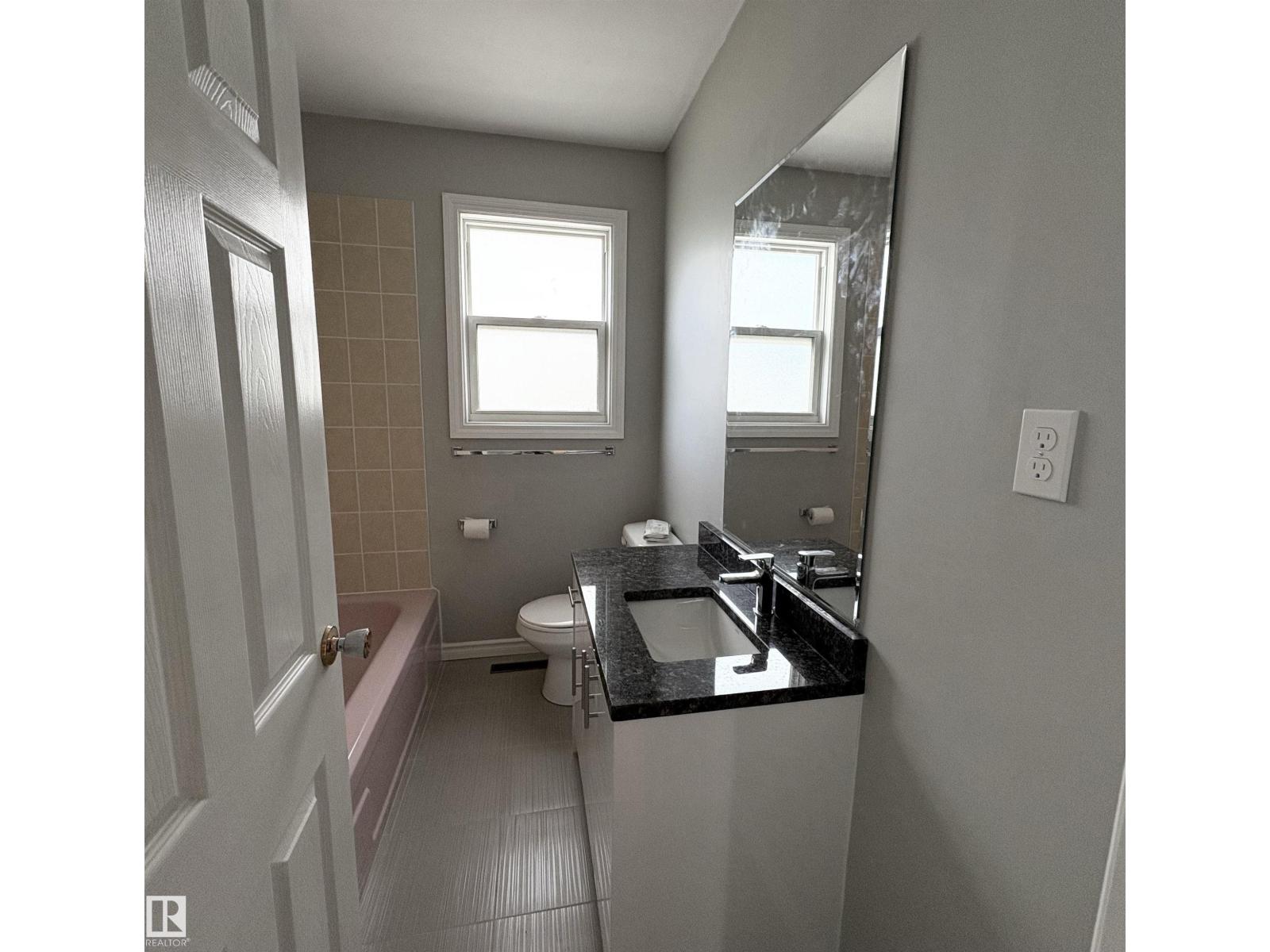 12764 118 ST NW