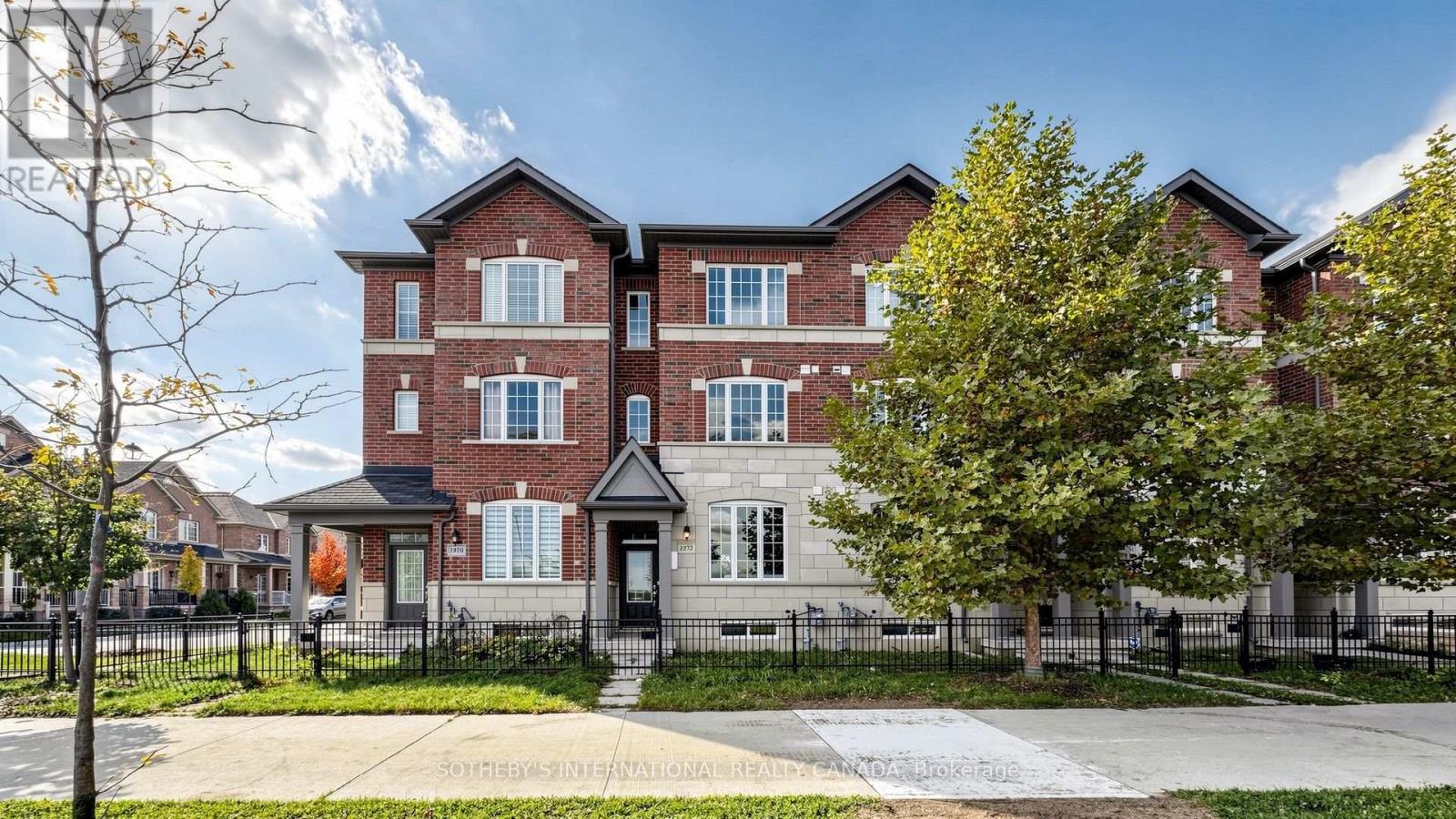 $799,9991972 Donald Cousens Parkway, Markham, Ontario