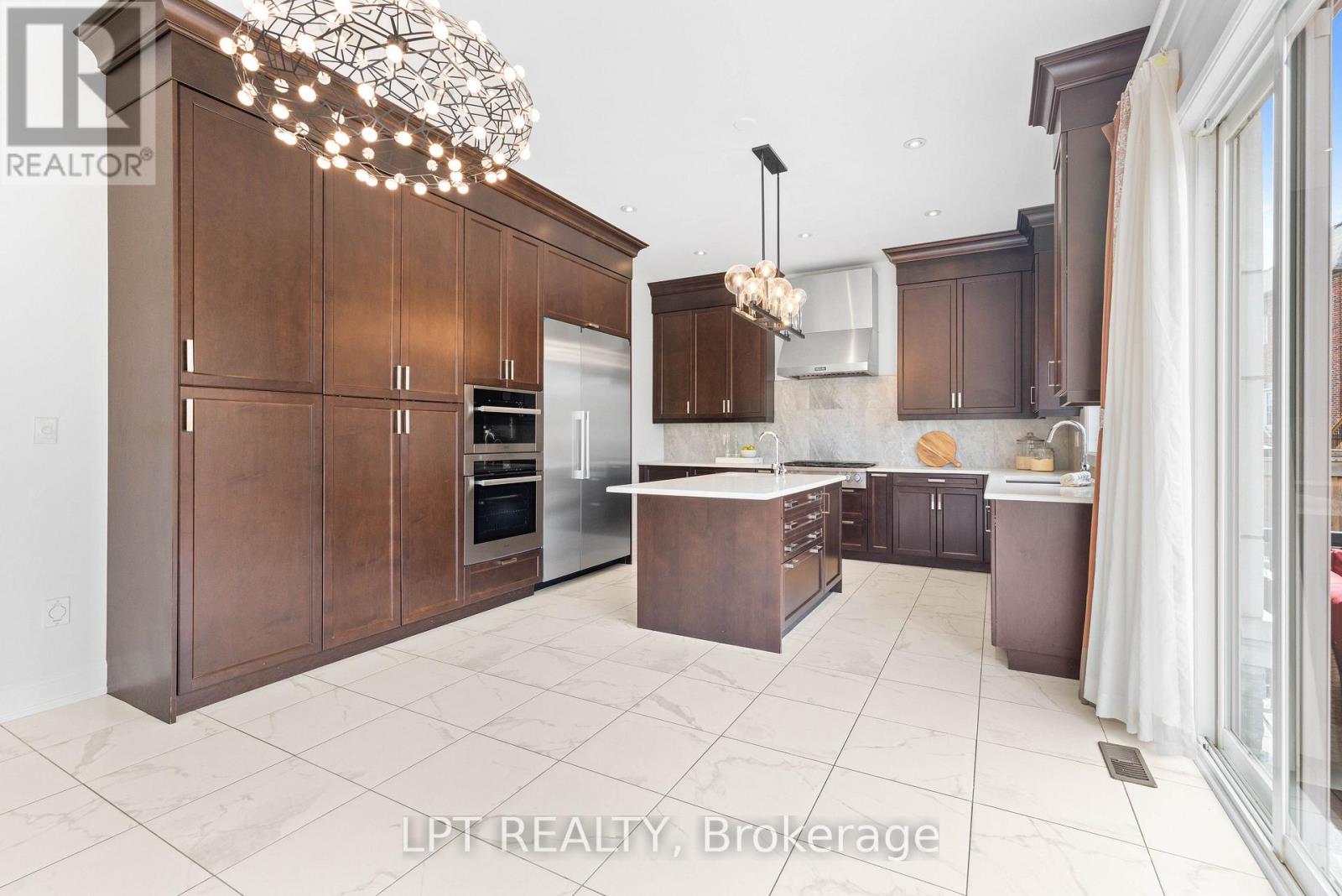 90 Keatley Drive, Vaughan (Patterson), Ontario  L6A 4Y3 - Photo 14 - N13875206