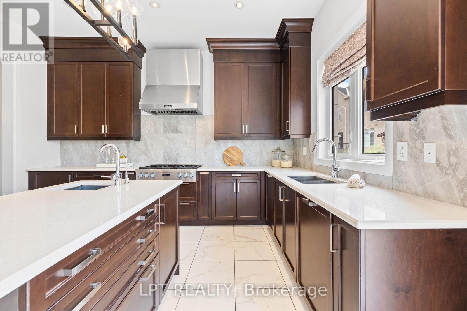90 Keatley Drive, Vaughan (Patterson), Ontario  L6A 4Y3 - Photo 15 - N13875206