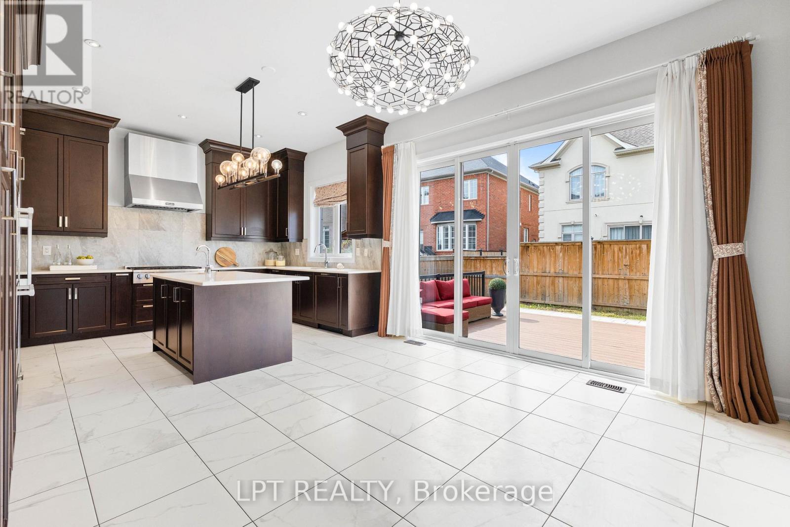 90 Keatley Drive, Vaughan (Patterson), Ontario  L6A 4Y3 - Photo 19 - N13875206