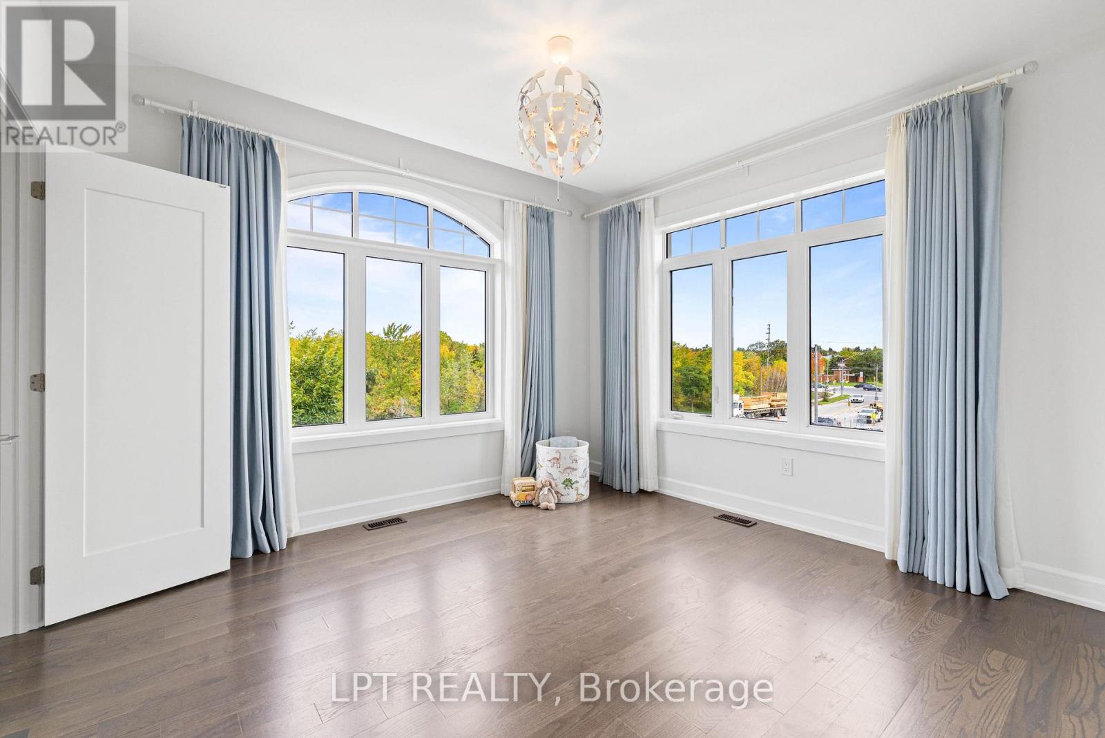 90 Keatley Drive, Vaughan (Patterson), Ontario  L6A 4Y3 - Photo 23 - N13875206