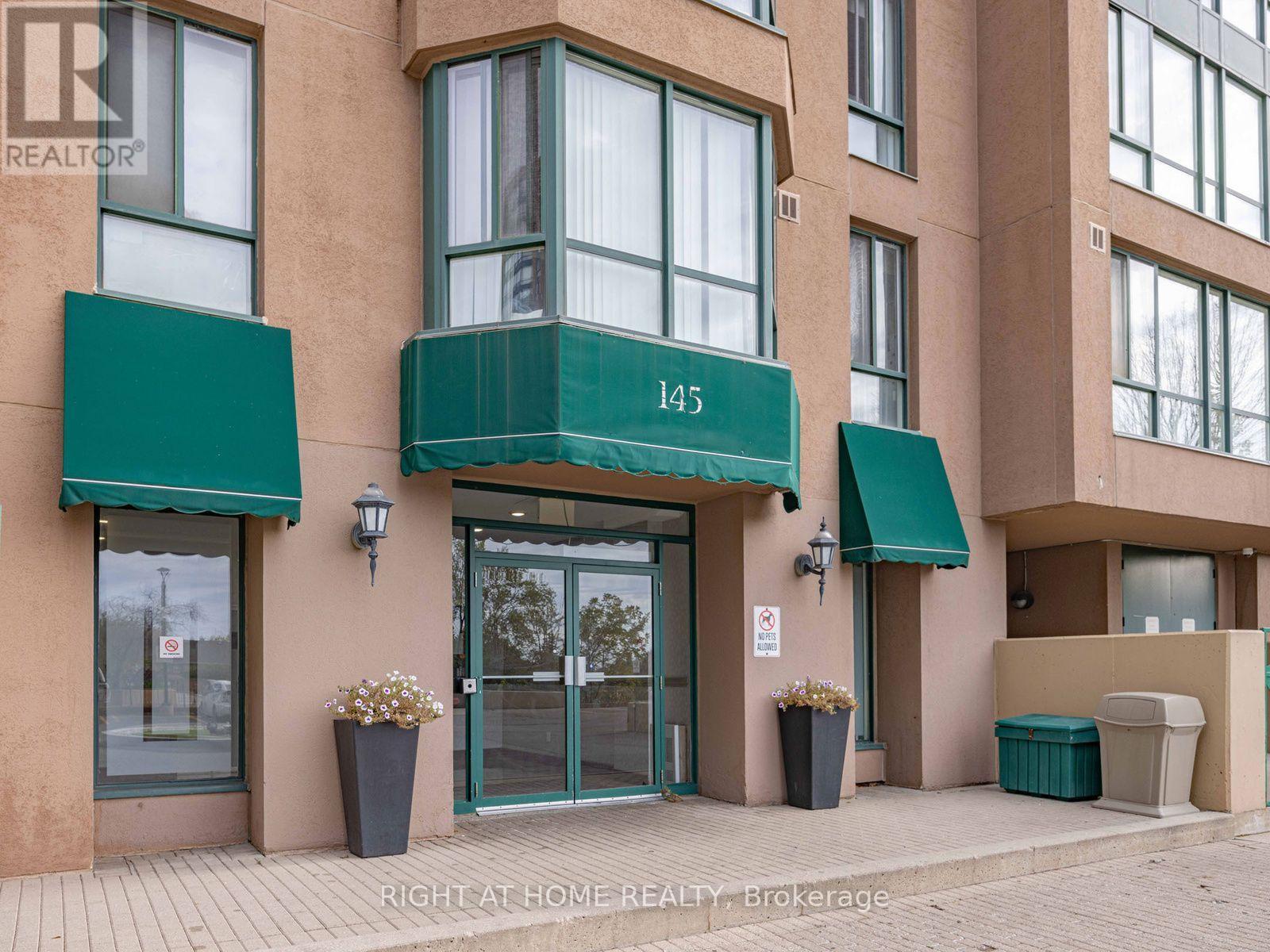 1108 - 145 Hillcrest Avenue, Mississauga, Ontario  L5B 3Z1 - Photo 2 - W13875178
