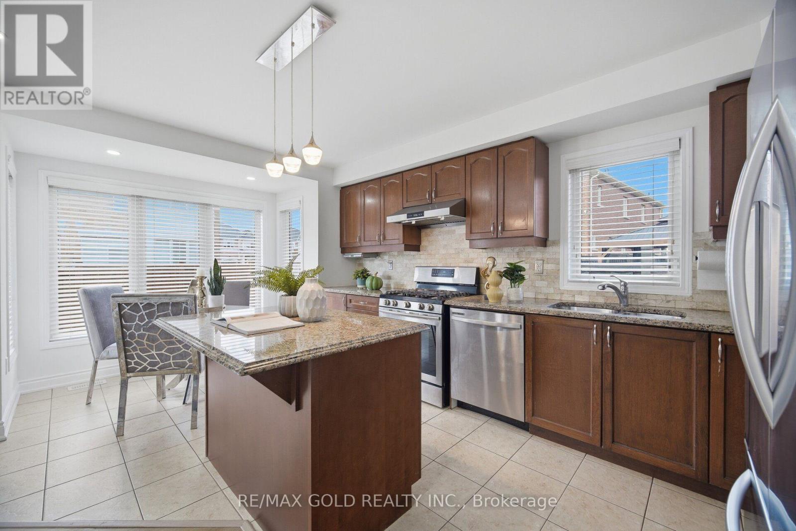 45 Biddens Square, Brampton, Ontario  L6P 3P9 - Photo 13 - W13874156